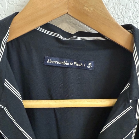 Abercrombie and Fitch black romper with white stripes size medium - Picture 3 of 3